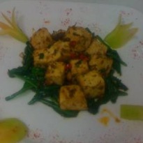 Tofu with Spinach in Black Pepper Sauce