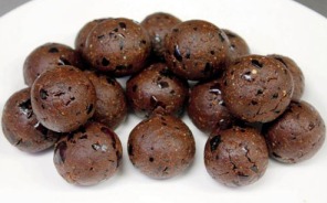 vegan-chocolate-balls_med.jpg