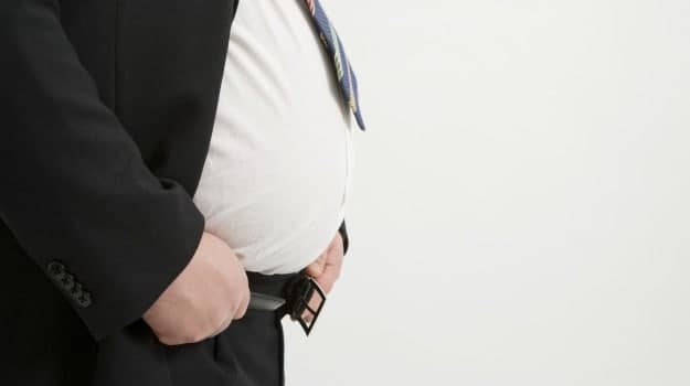 People who carry fat around their belly, even if they are thin, have a greater mortality risk.