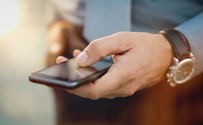 A recent report by the Internet and Mobile Association of India had revealed that the number of mobile internet users in the country was expected to reach 371 million by June 2016. (Representational Image)