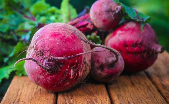 Vegetable nitrates in spinach and beetroot can prevent macular degeneration