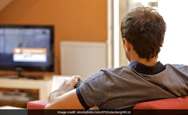 Binge-watching lowers male fertility by 35%