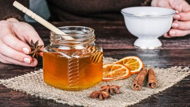 Women's Health: 8 Reasons To Add Cinnamon To Your Diet