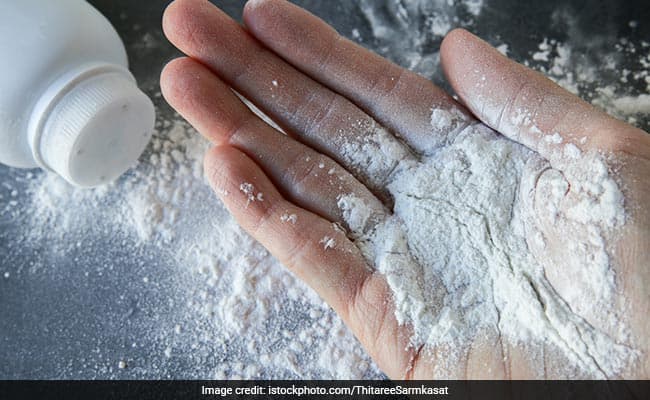 Skincare: Use talcum powder to keep the area dry