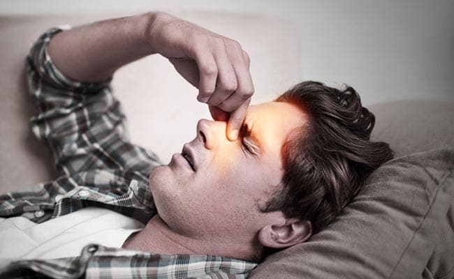 Sinusitis infection: Drinking warm fluids can reduce nasal congestion caused by sinusitis