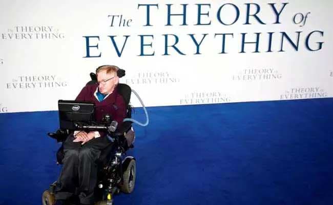 Stephen Hawking dies at the age of 76