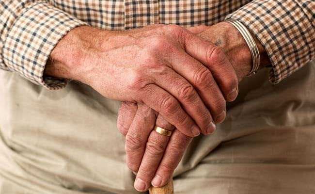 Men's shed movement allows lonely older men something to do and make friends