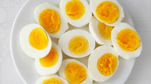 Relatively higher intake of dietary cholesterol, or eating an egg every day, are not associated with an elevated risk of incident coronary heart disease. (Representational Image)