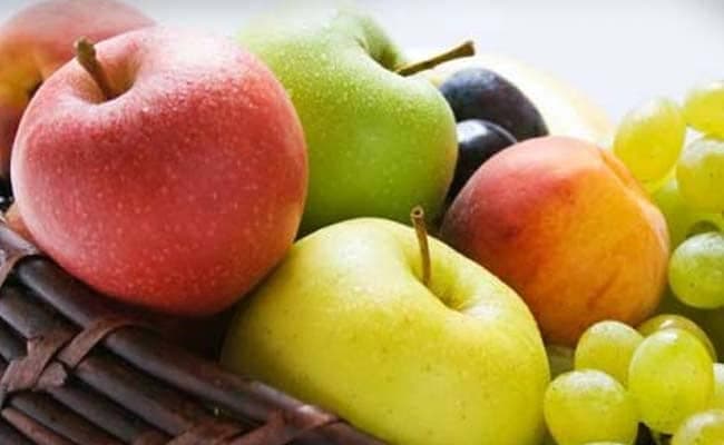 Fruit consumption, mainly apples or oranges is associated with many other factors. (Representational Image)