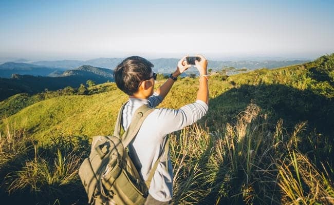 An addiction to selfie-taking can cause a pain in your primary pic-snapping elbow, a media report said on Monday.