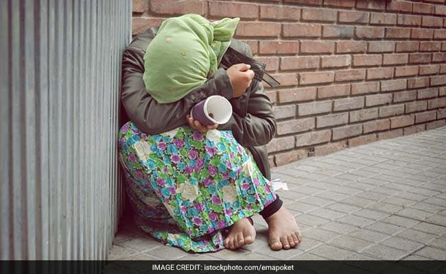 The study showed that homeless people had less than four hours of total sleep.