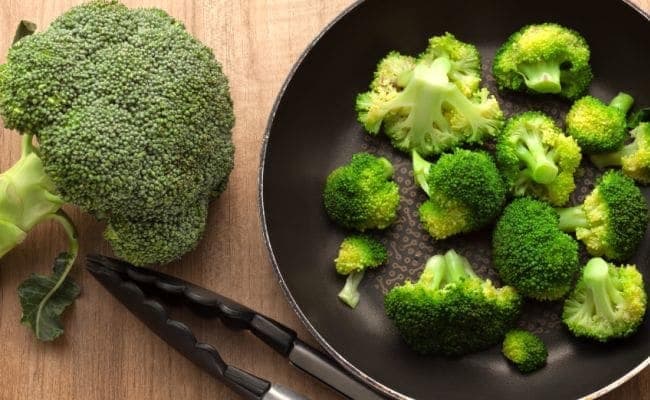 World Arthritis Day 2022: 8 Superfoods For People With Arthritis