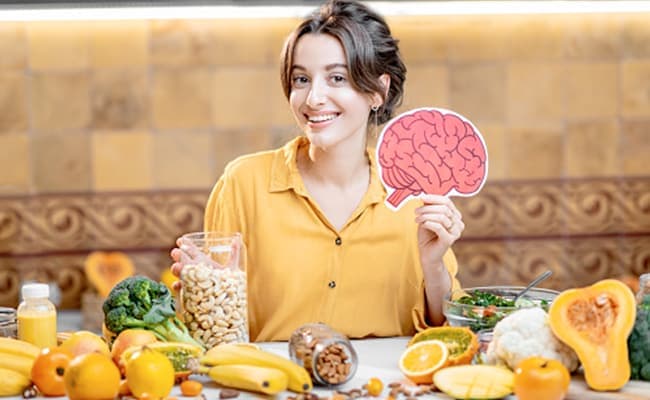 These Foods And Drinks Can Lower Your Risk Of Dementia