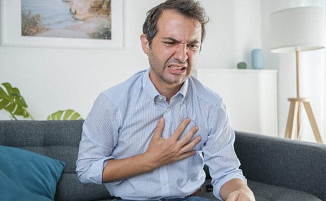 Pain While Swallowing Could Be A Late Sign Of Esophageal Cancer, Says Doctor