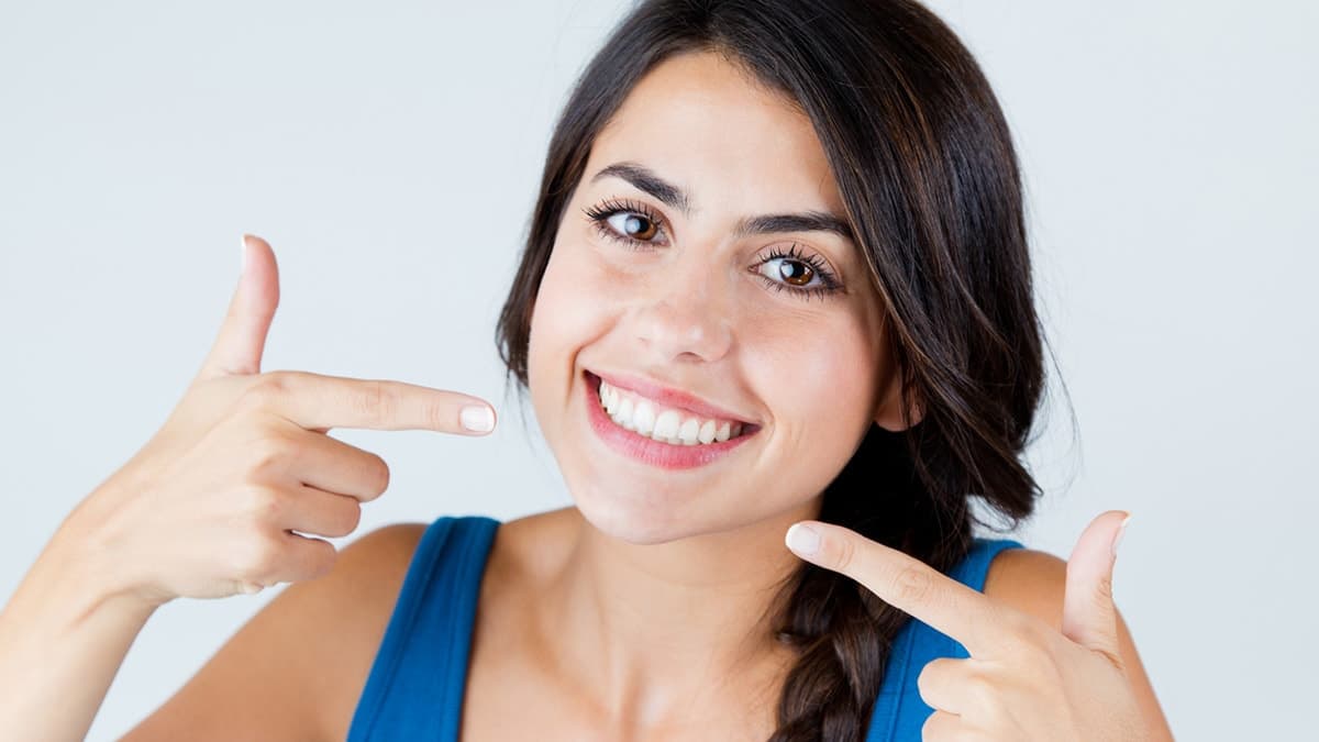 Best Foods To Promote Healthy Teeth & Gums