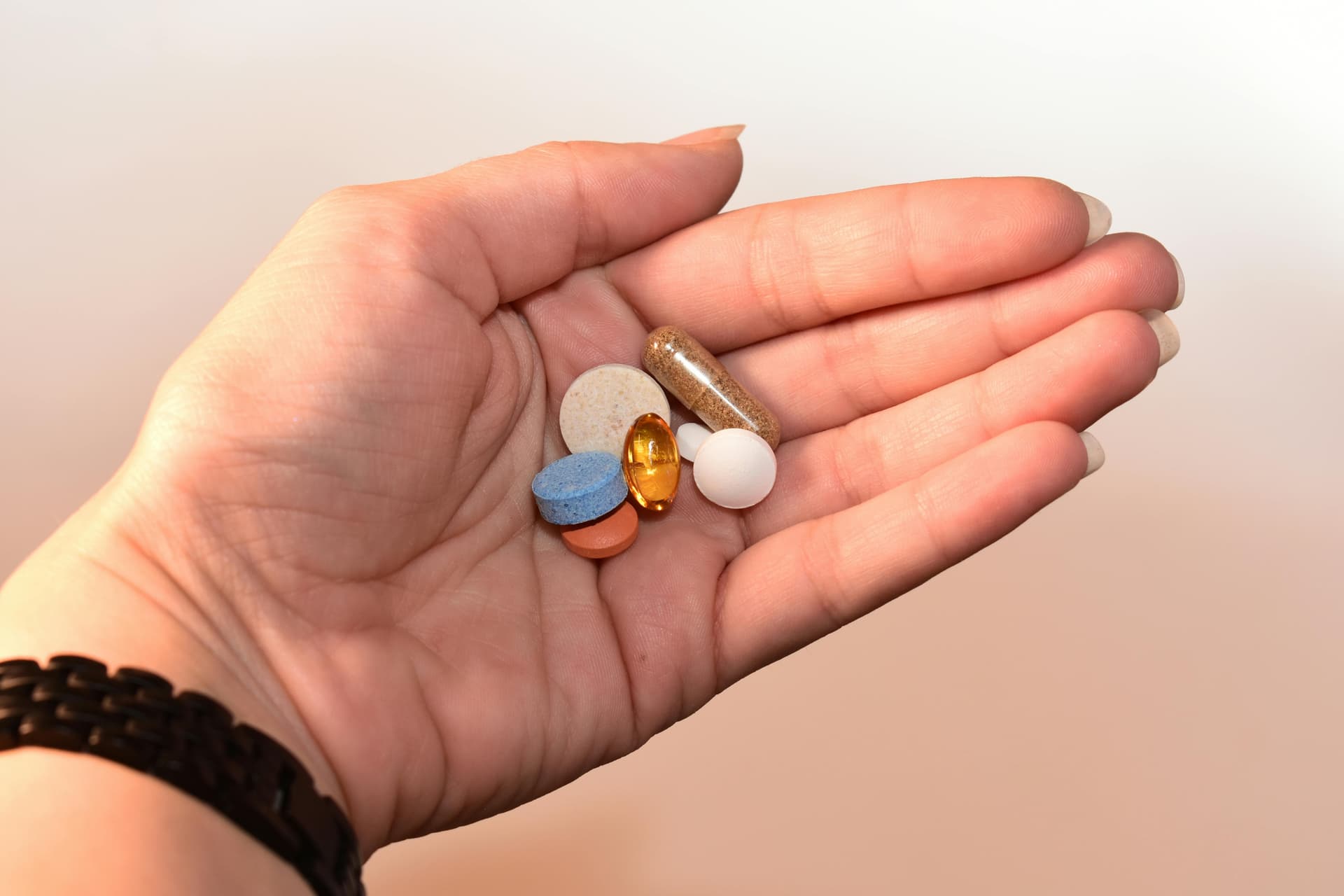 Here's How Supplements Can Do More Harm Than Good & How To Prevent It