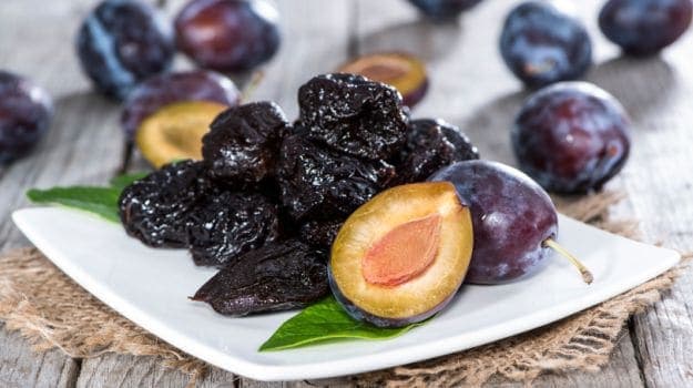 Prunes contain antioxidants that help reduce inflammation throughout the body