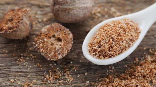Nutmeg can help in improving oral health