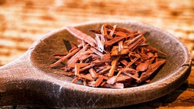 Applying sandalwood paste on the forehead is believed to help cool the nerves and relieve headaches
