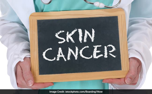Fill your diet with tomatoes to reduce your risk of skin cancer