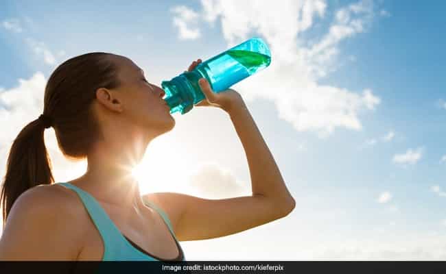 Weight loss: Drinking water before meals can prevent overeating