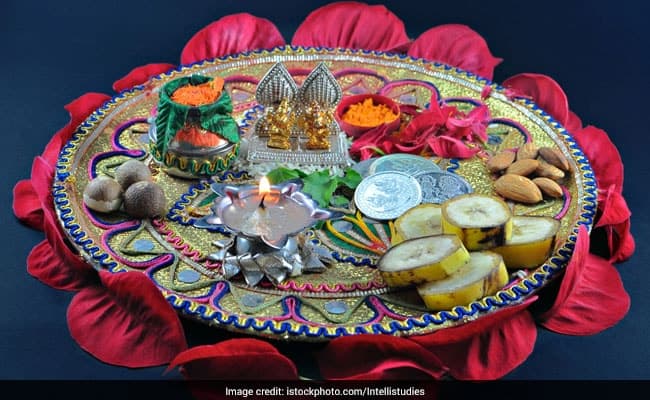 Karwa Chauth 2022: Start your day with a glass of water, suggests nutritionist