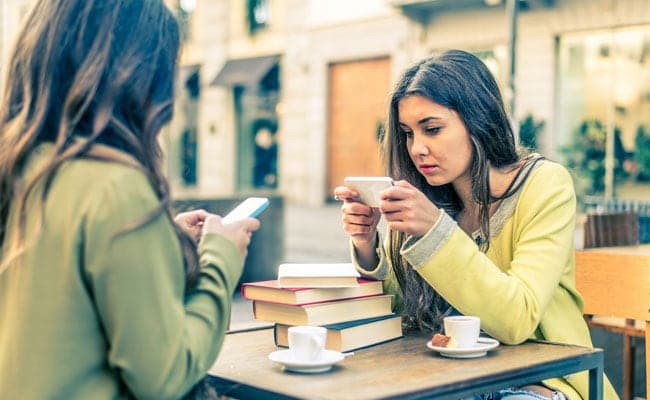 A research was conducted on heavy smartphone usage affecting sleeping pattern