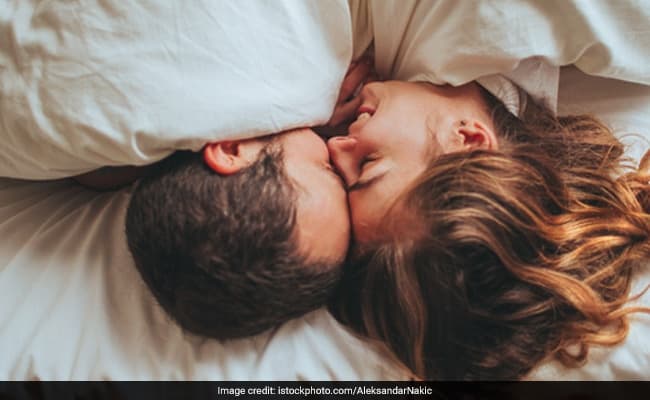 Comfortable positions for women to have sex during pregnancy