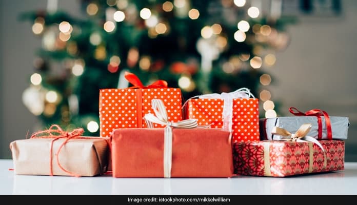 A fitness tracker band can prove to be the perfect gift for your friend.