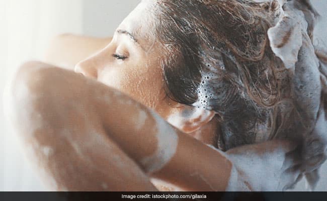 Dr. Sharad suggests we must focus on shampooing the scalp and not the hair tips