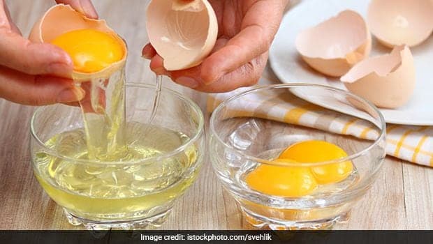 Egg whites are rich in protein and albumin that have skin toning properties.
