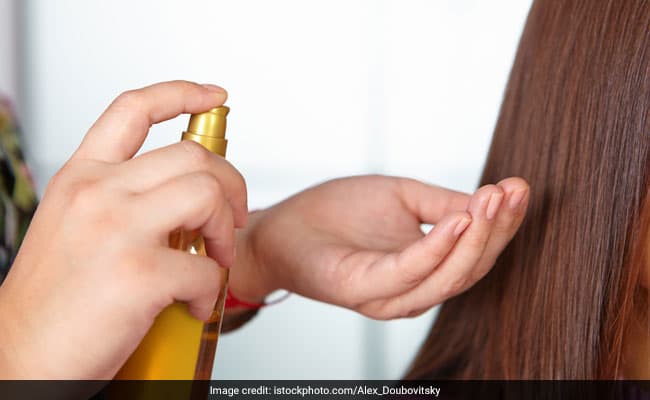 This hair oil can be prepared with basic kitchen ingredients
