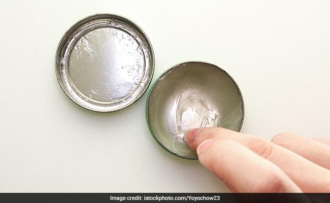 Petroleum jelly for skin: Petroleum jelly can prevent eczema flares