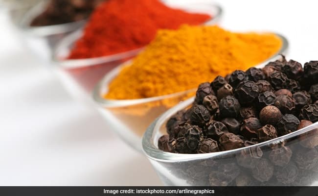 Health benefits of turmeric and pepper: These are the most common ingredients in Indian cuisine
