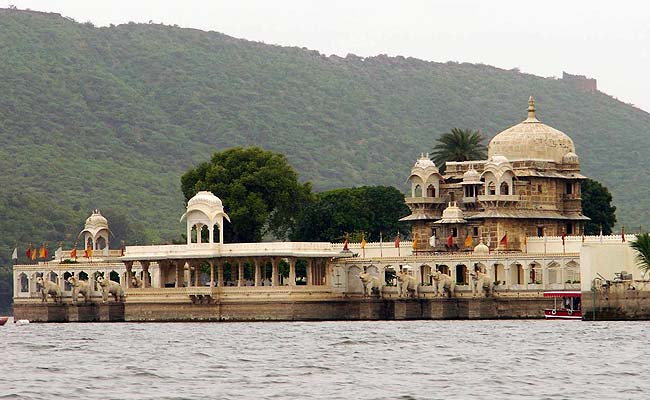 Jag Mandir.jpg