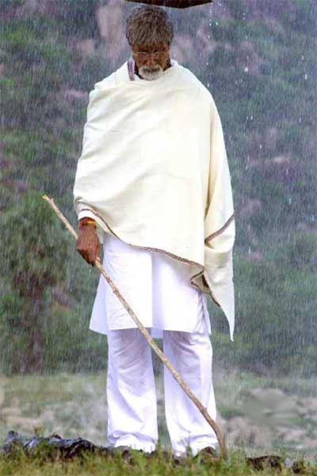 amitabh 650.jpg