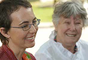 US Republican Gabrielle Giffords released from Houston hospital