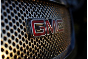 General Motors stops advertising on Facebook