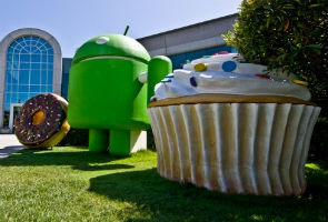 Google updates Android, supports video chat