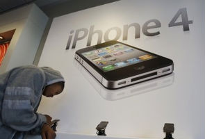 Experts: Apple should've addressed concerns sooner