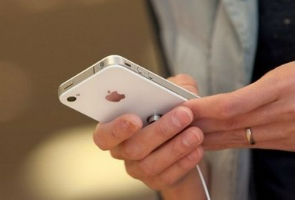 Apple, Google to attend hearing on mobile privacy