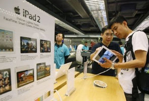 Apple juggernaut sends ripples through tech world