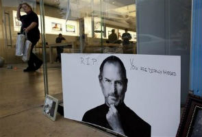 Apple celebrates life of Steve Jobs