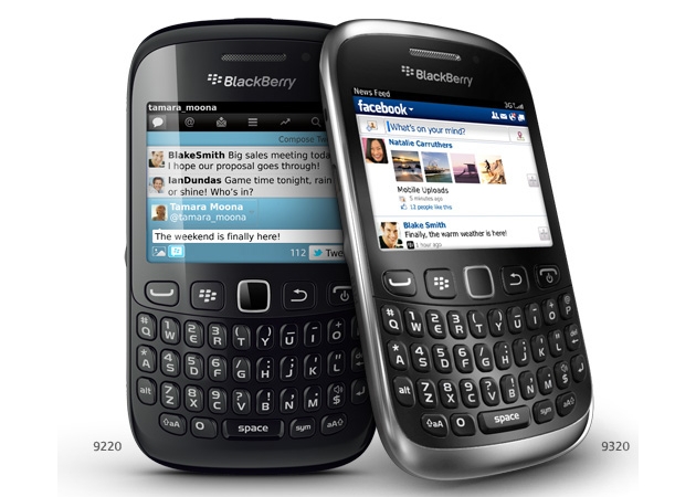 BlackBerry Curve 9320 vs BlackBerry Curve 9220