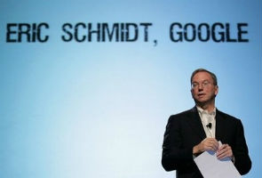 Internet bosses woo world leaders at 'e-G8' Internet bosses woo world leaders at 'e-G8'