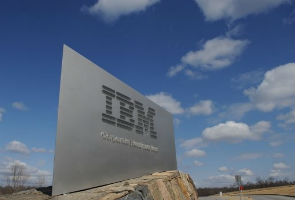 IBM unveils computer chips that mimic human brain