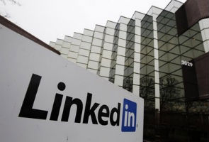 Investors cautious ahead of LinkedIn earnings