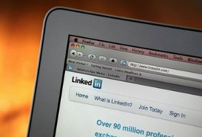 LinkedIn probes report of large data breach