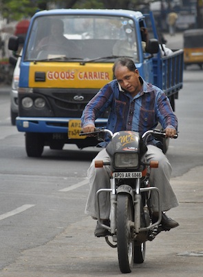 Mobile operators label TRAI's tariff revision analysis as 