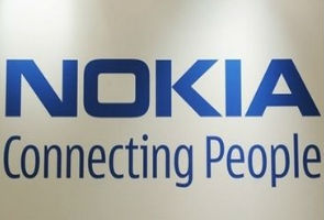 Nokia drops to third in smartphone sales